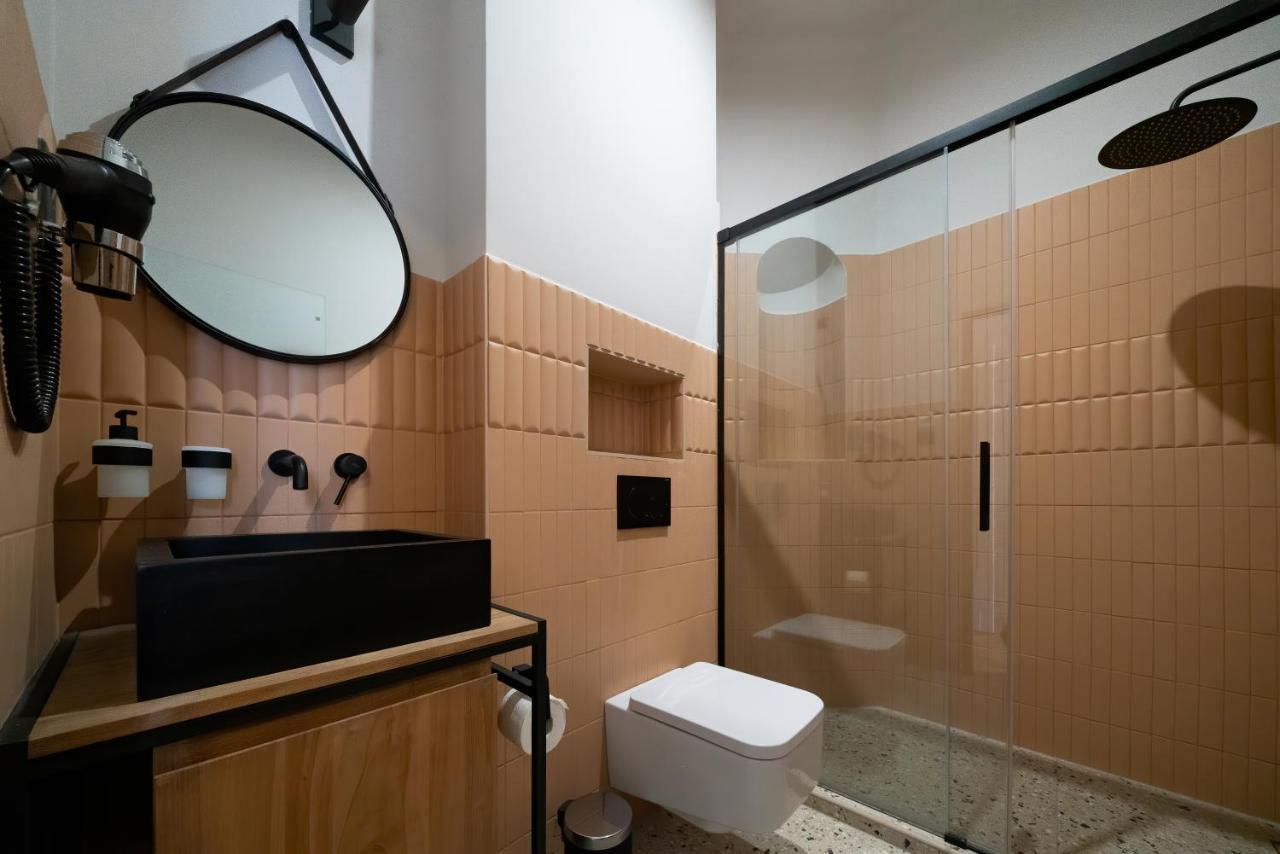 Nest Hotel Дьор Екстериор снимка