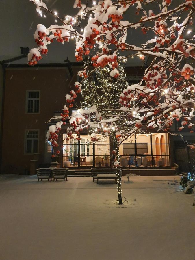 Nest Hotel Дьор Екстериор снимка
