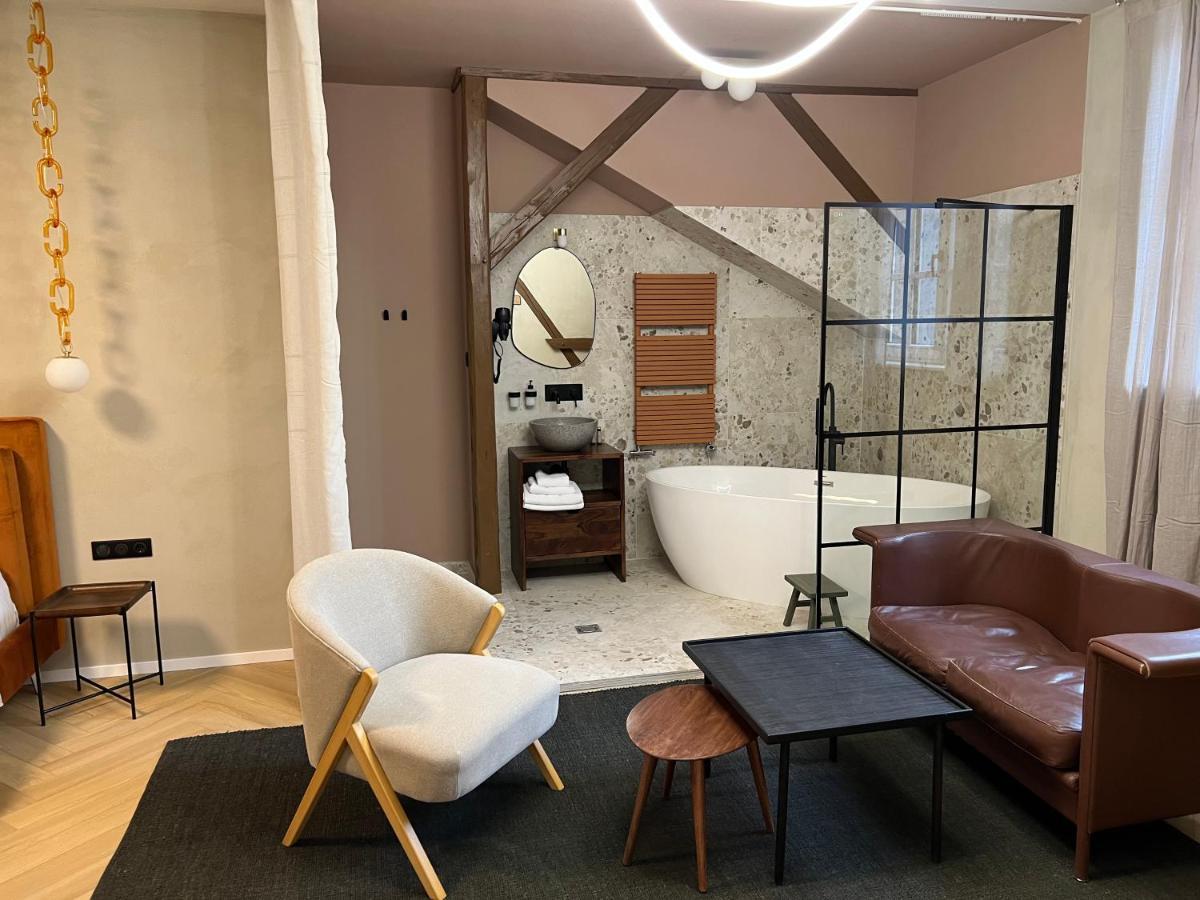 Nest Hotel Дьор Екстериор снимка